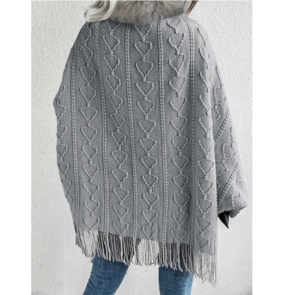 Faux Fur Grey Textured Knit Open Cardigan - Picture 4 of 7